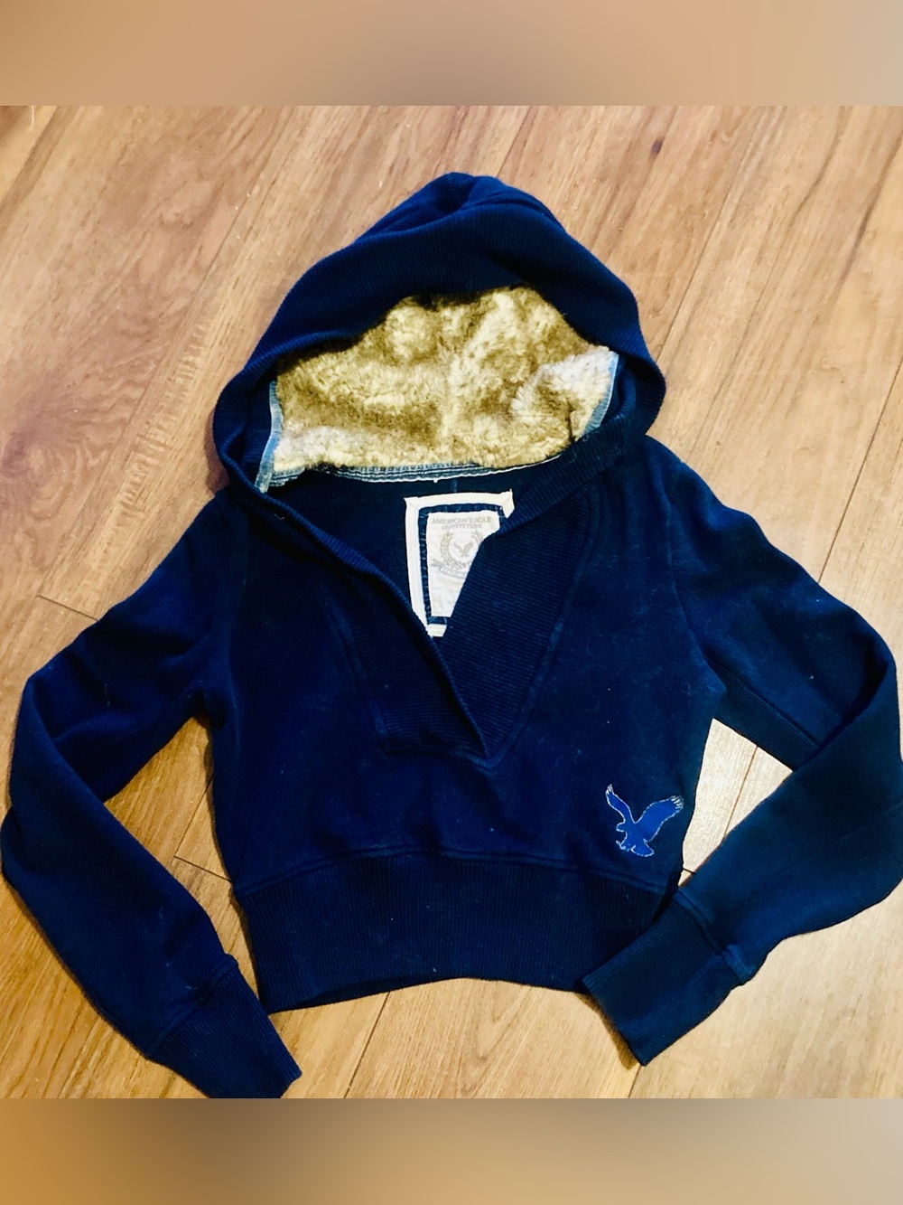 American Eagle Vintage Cropped Navy Hoodie Sweatshirt Size Medium Fur Hood